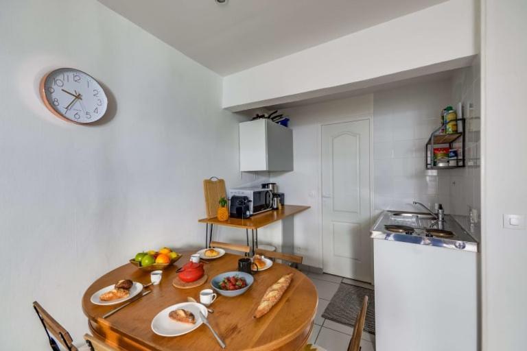 Guestready - Bel Apt A 6 Min Du Metro Gare Du Nord Paris Eksteriør billede