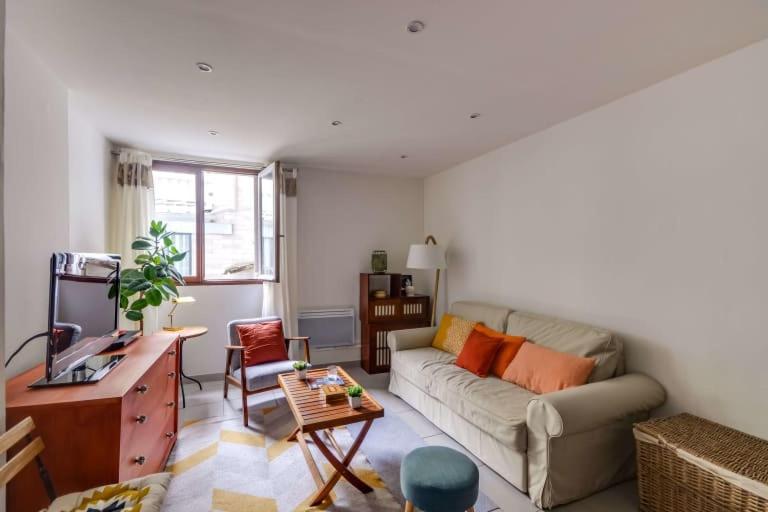 Guestready - Bel Apt A 6 Min Du Metro Gare Du Nord Paris Eksteriør billede